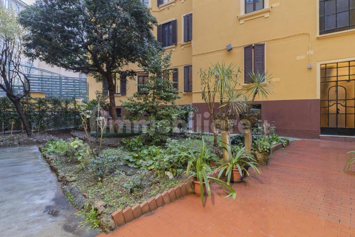 Incantevole Accanto Fondazione Prada Mailand